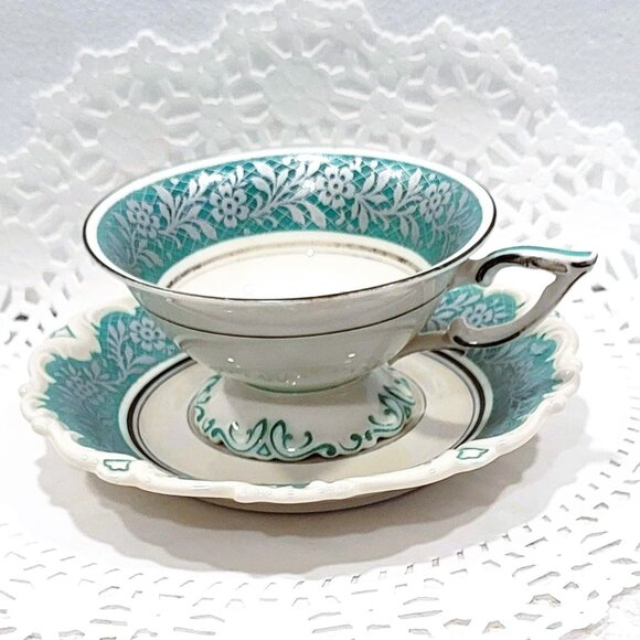 Vintage Seltmann Weiden Porcelain | Cup & Saucer | Silver Floral Leaf Design | - Picture 2 of 10